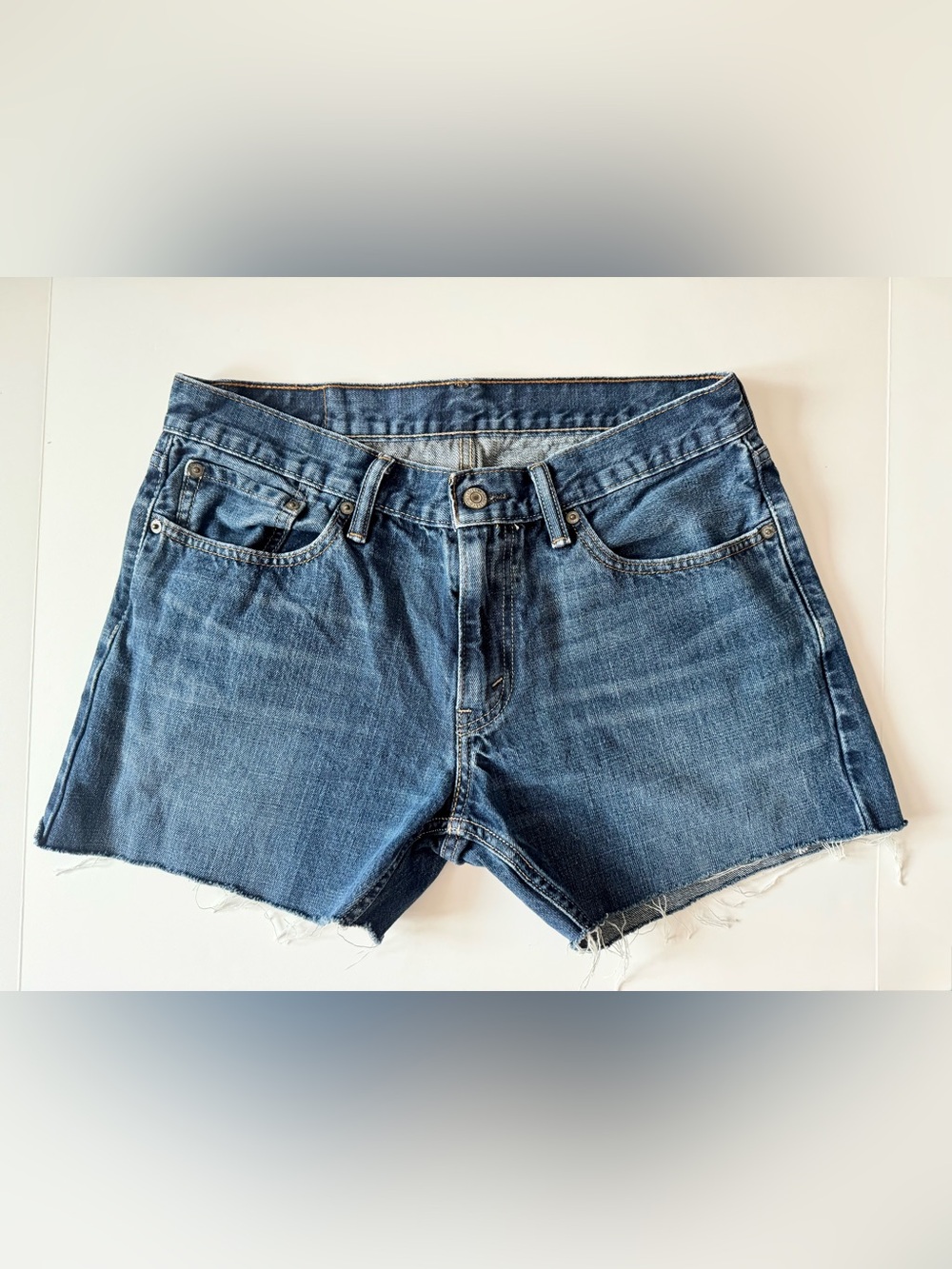 Levi’s 514 Straight-Fit Denim Shorts, Dark Blue, Women’s Size 28/29 (Men’s 33)